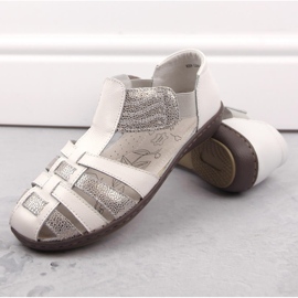 Női bőr zárt szandál, bézs, T.Sokolski 1