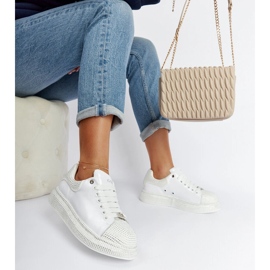 Fehér tornacipő strasszokkal Goe NN2N4011 1