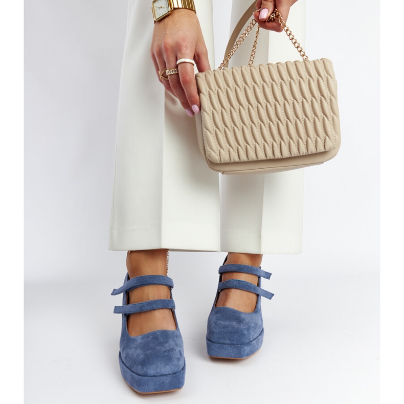 Cher kék pumpái masszív blokksarokkal 2