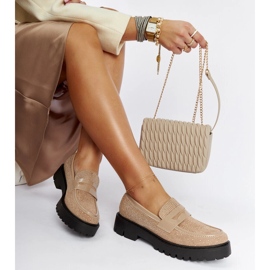 Newport strasszokkal díszített bézs mokaszinok 1 Newport strasszokkal díszített bézs mokaszinok 1