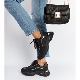 Fekete masszív tornacipő Euklidész strasszokkal 2