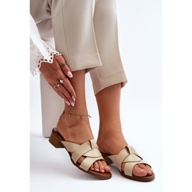 Zazoo 40236 női bőr papucs alacsony sarokkal, bézs 1