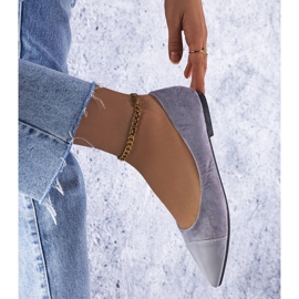 Szürke lakkozott balerinák a Thibaulttól 1 Szürke lakkozott balerinák a Thibaulttól 1