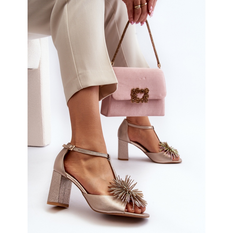 Bőr szandál magas sarkú díszítéssel Laura Messi 2758 Gold aranysárga 2
