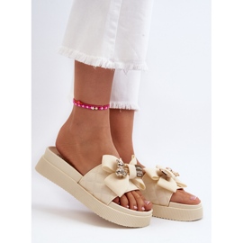 Női bézs papucs masnival és Katterina mackóval 2