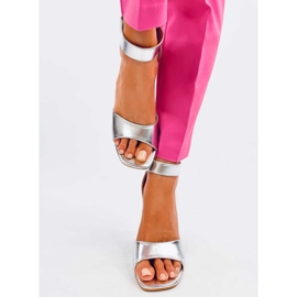 Ellen Silver sarkú szandál övvel ezüst 1