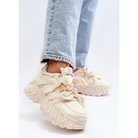 Bézs színű női tornacipő vaskos Ellerai talpon 2