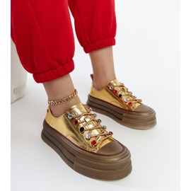 Arany tornacipő a GOE NN2N4055 platformon aranysárga 1