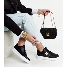 Fekete tornacipő fehér Mentha platformon 1 Fekete tornacipő fehér Mentha platformon 1