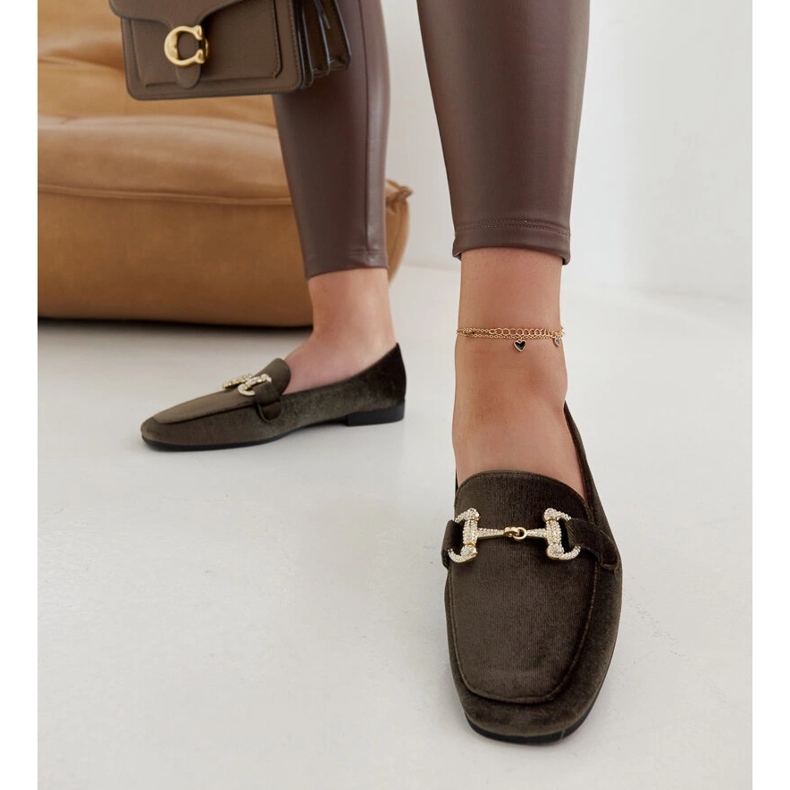 Fabrizia zöld bársony mokaszinok strasszokkal 1