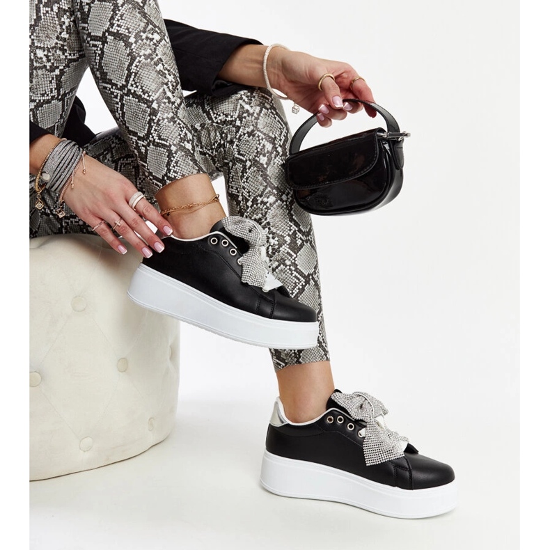 Fekete tornacipő magas platformon Rensje 1