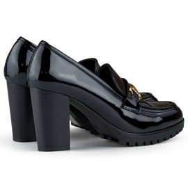 Női lakkcipő magas sarkon, fekete lakkpumpák 1