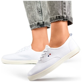 Fehér tornacipő fehér talppal, női tornacipő 1