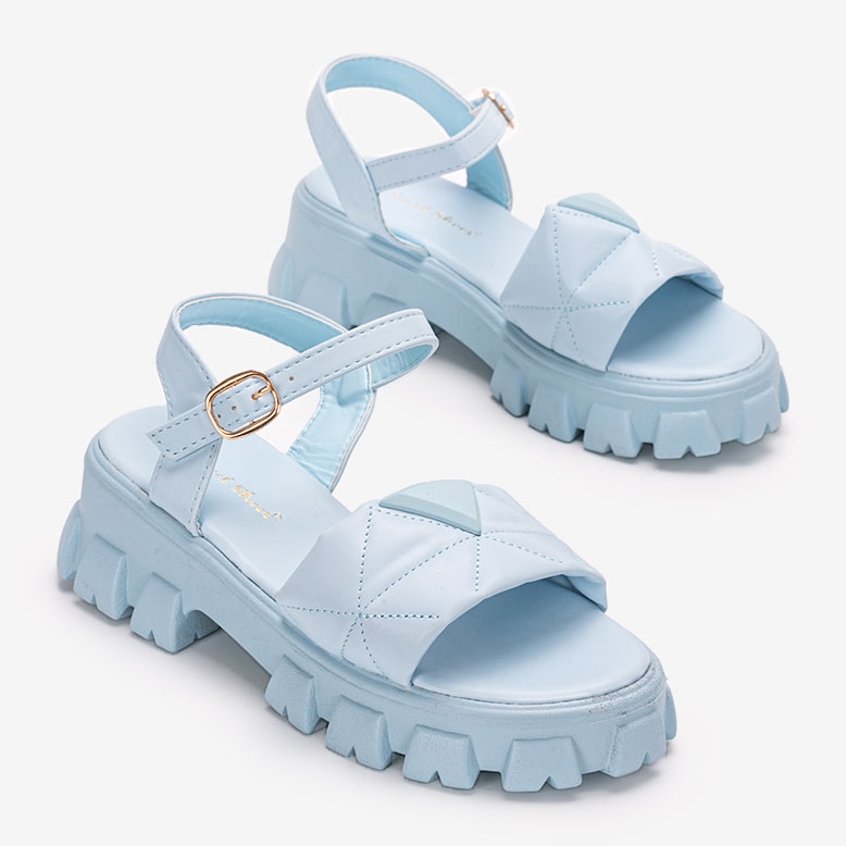 Kék szandál a Ferlandi platformon 1