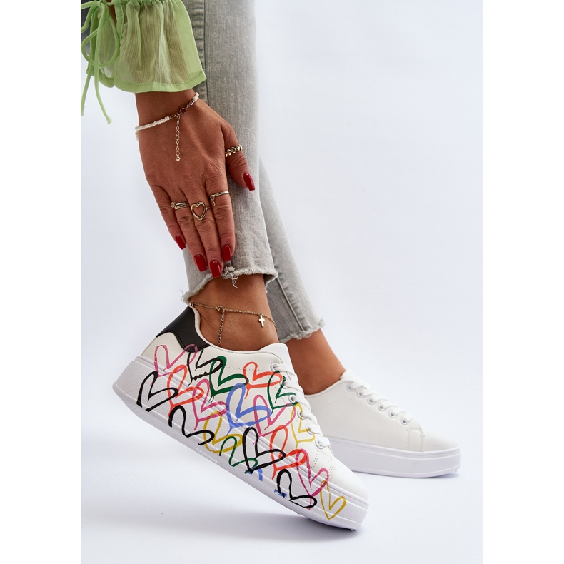 Női tornacipő szívvel, fehér Claral 1