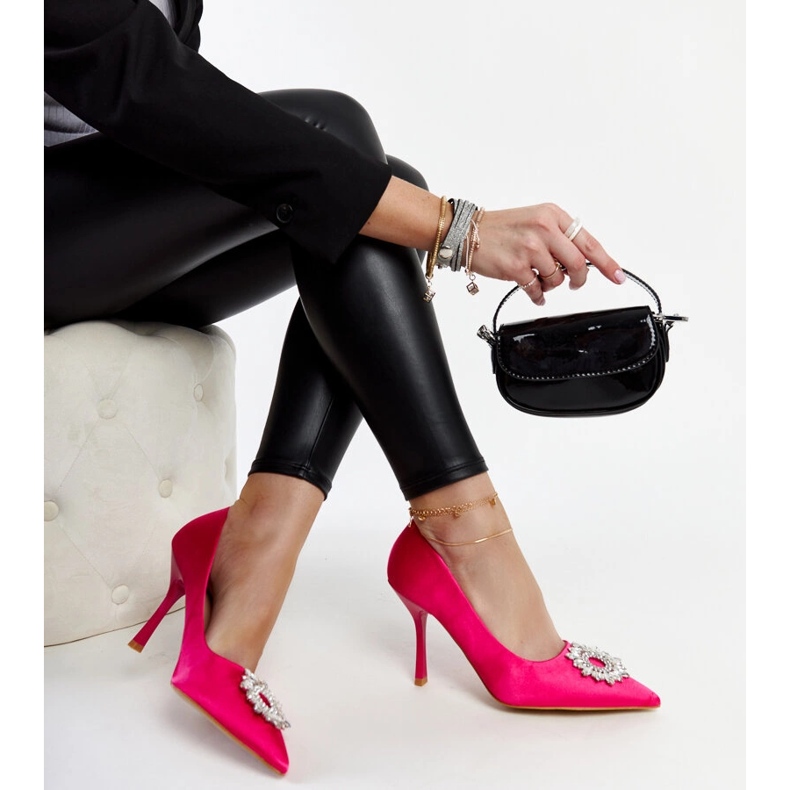 Rózsaszín magassarkú szatén bevonattal és Susegana strasszokkal 1