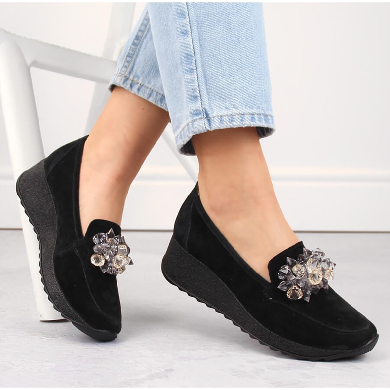 Bőr velúr női ék alakú cipő kristályokkal, fekete Filippo DP4563 1