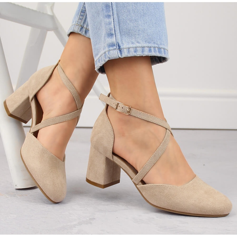 Elegáns női velúr szandál magas sarkon, bézs Potocki SZ12341 1