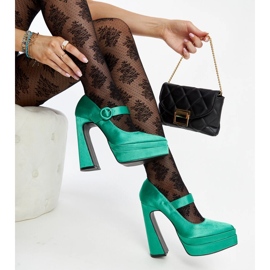 Zöld, magas sarkú pumpák a Mikeától 1