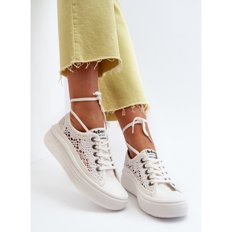 Csipke női tornacipő Lee Cooper LCW-23-44-1617 fehér 1
