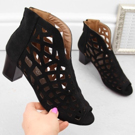 M. DASZYŃSKI Velúr áttört, nyitott orrú női csizma, fekete M.Daszyński MR1954-15 1