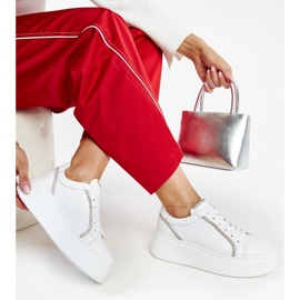 Karino fehér bőr tornacipő strasszokkal 1