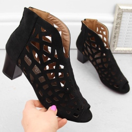 M.Daszyński W SAN32A fekete velúr bokacsizma 2