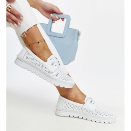 Vinceza fehér bőr áttört cipő 1