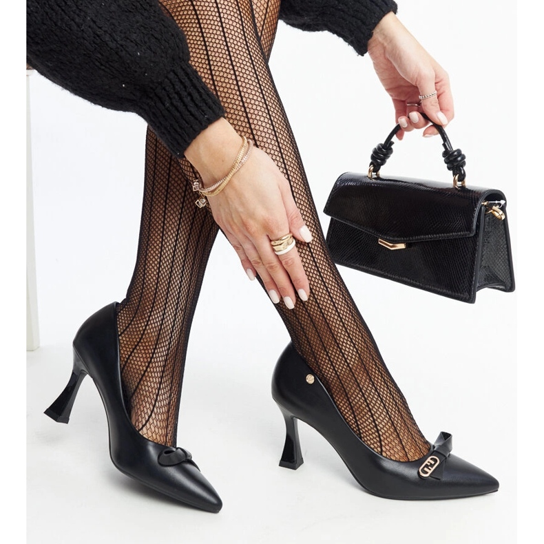 Vinceza Fekete magassarkú pumpák a Vincezától 1