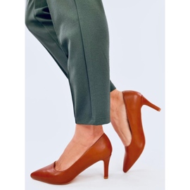 Greave Camel alacsony sarkú pumpák barna 2 Greave Camel alacsony sarkú pumpák barna 2