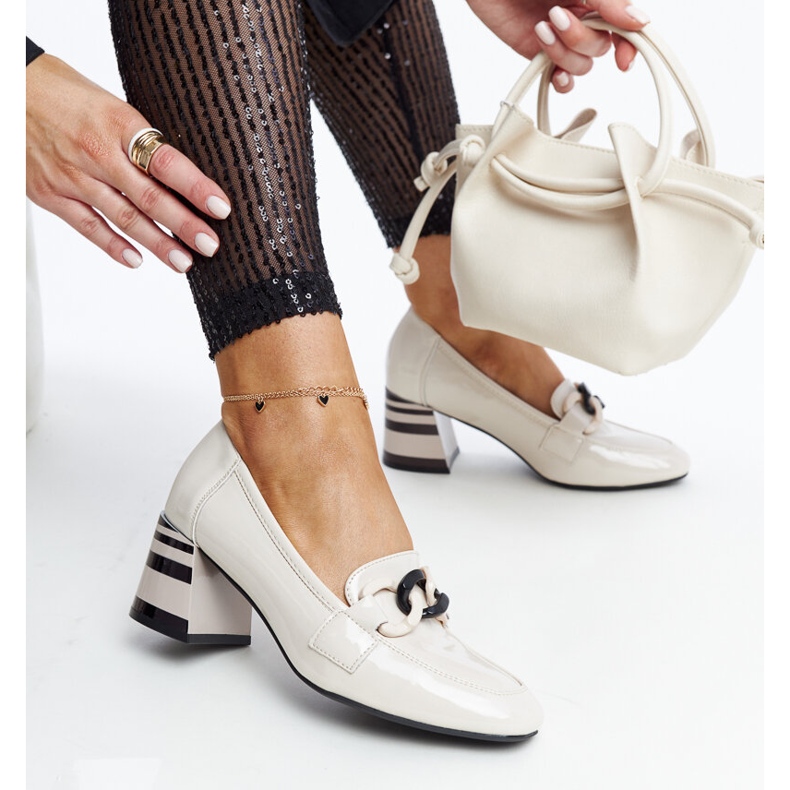 Vinceza bézs lakkcipő 1