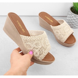 Női bézs ékszandál T.Sokolski 321 1