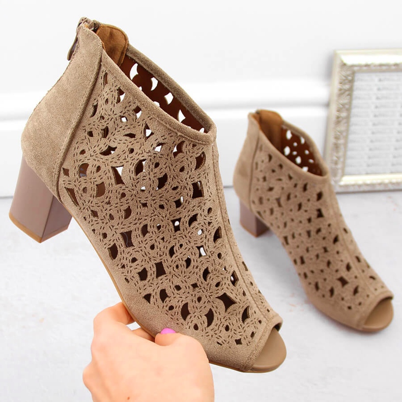 Női velúr áttört csizma nyitott orrral, világosbarna, Jezzi RMR1954-16 1