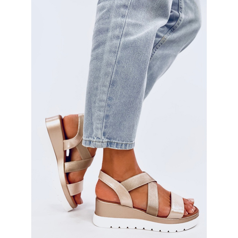 Caden Gold ékszandál aranysárga 2