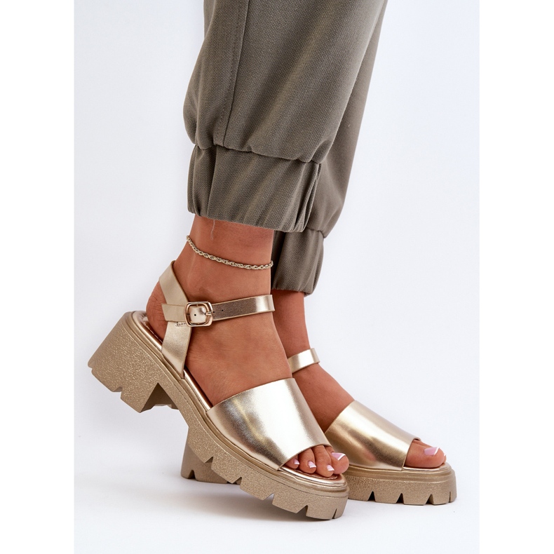 Női vaskos sarkú szandál, arany Dottiassa aranysárga 2