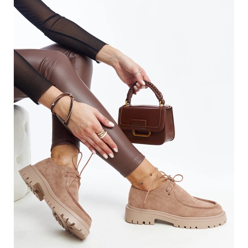 Barna velúr klasszikus Keiko cipő 1