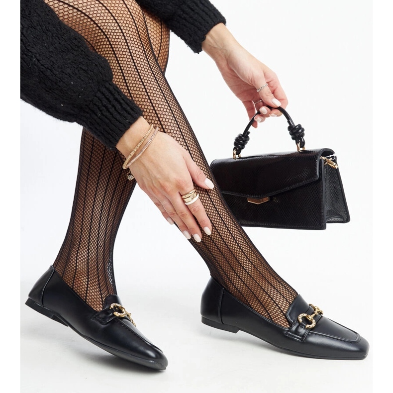 Fekete mokaszinok Areebah csattal 1