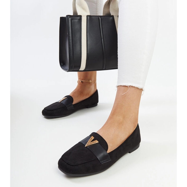 Fekete mokaszinok Namal díszítéssel 1