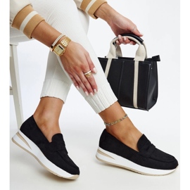 Fekete velúr Venla sportcipő 1