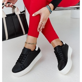 Fekete tornacipő vastag talppal Ruta 1