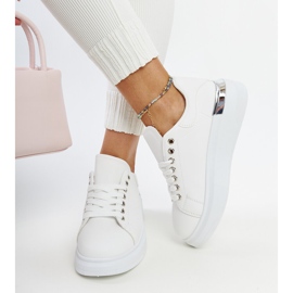 Fehér Meriana sportcipő 2