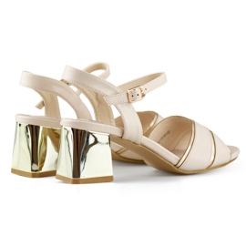 Elegáns bézs színű női szandál arany sarokkal 1