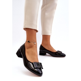 Vinceza Lakkbőr pumpák masnival egy blokkon, fekete 2