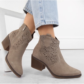 Női áttört bőr cowboy csizma, bézs S.Barski 2