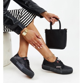 Fekete női Cross Jeans cipők 1