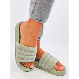 Lynne Green strasszos csúszdák zöld 2