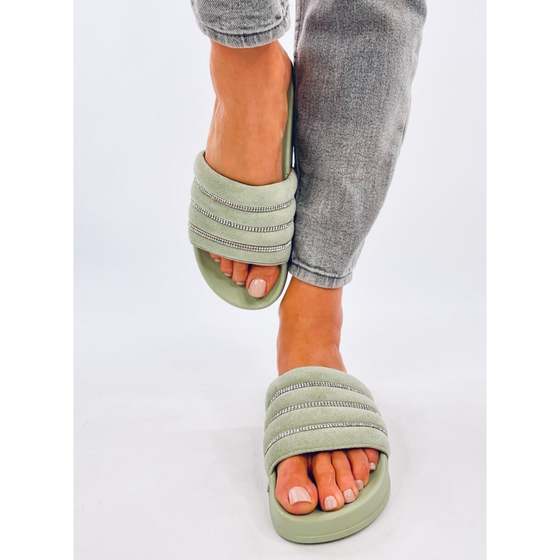 Lynne Green strasszos csúszdák zöld 1