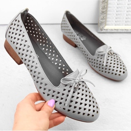 Női áttört alacsony sarkú cipő, szürke Jezzi ASA178-5 1