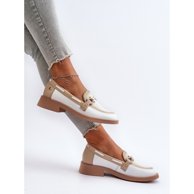 Bőr mokaszin női cipő Maciejka 06493-11 fehér és bézs 1