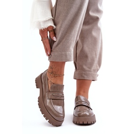 Diamantique Lapos sarkú bézs lakkcipők 1